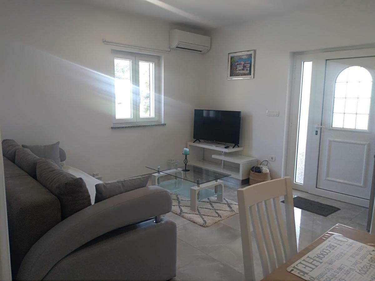 Apartment Ivana Novigrad Istria Dış mekan fotoğraf